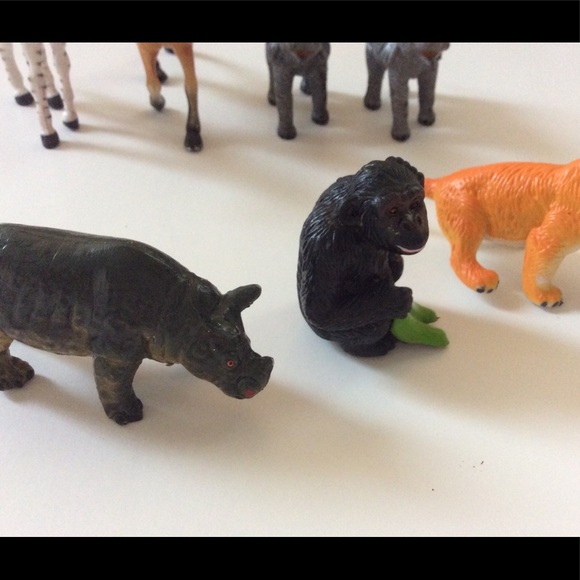 7 items Toy Reindeer and other small animals Set of 7 language development toys - Picture 8 of 8